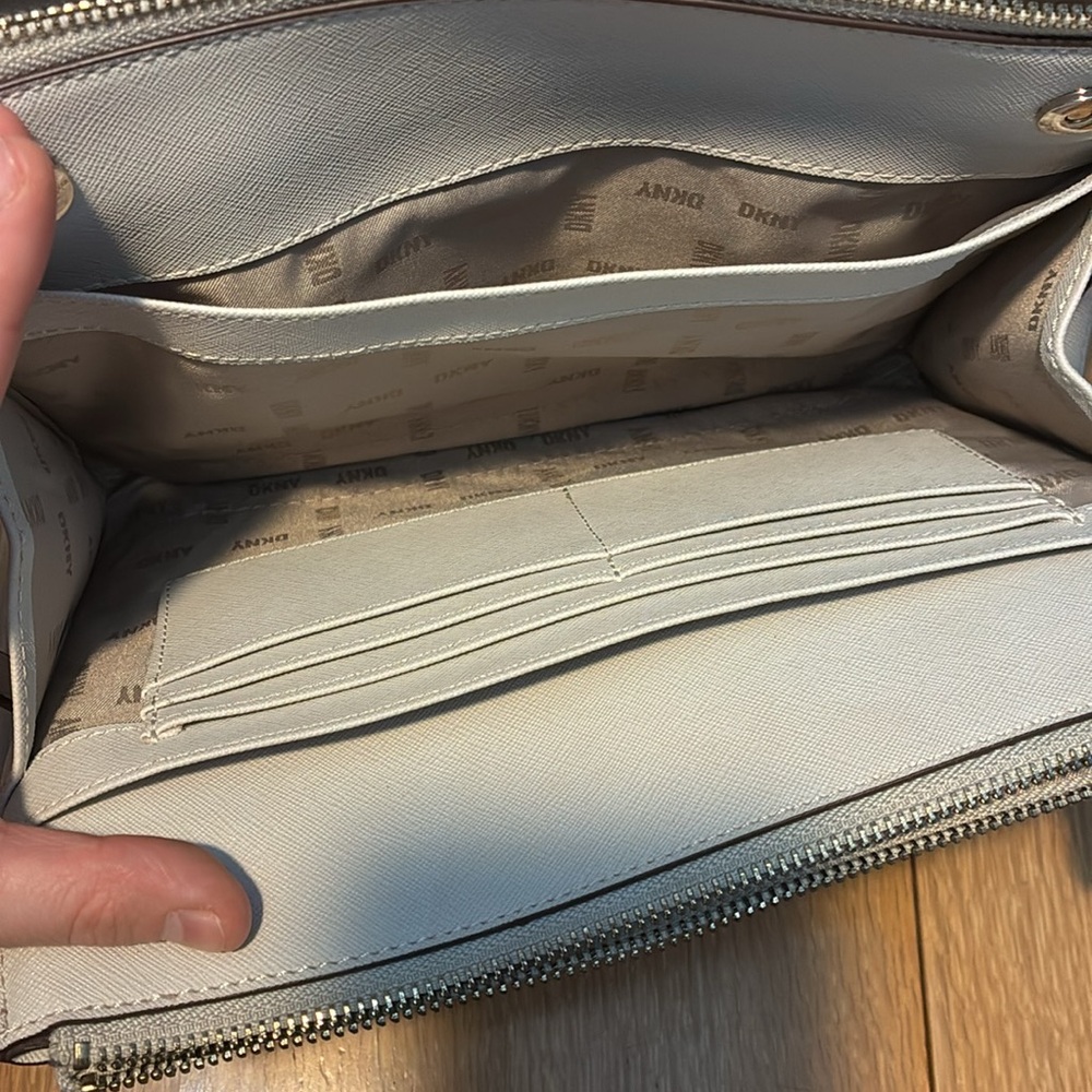 DKNY White Crossbody Bag - Picture 12 of 14